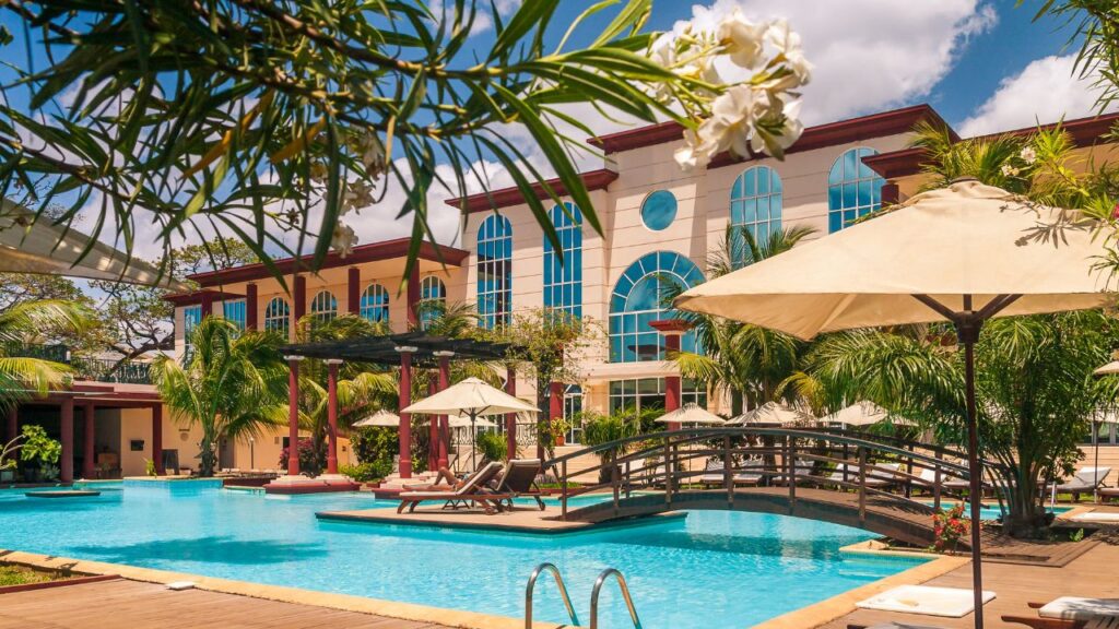 Advertising For Hotels 2